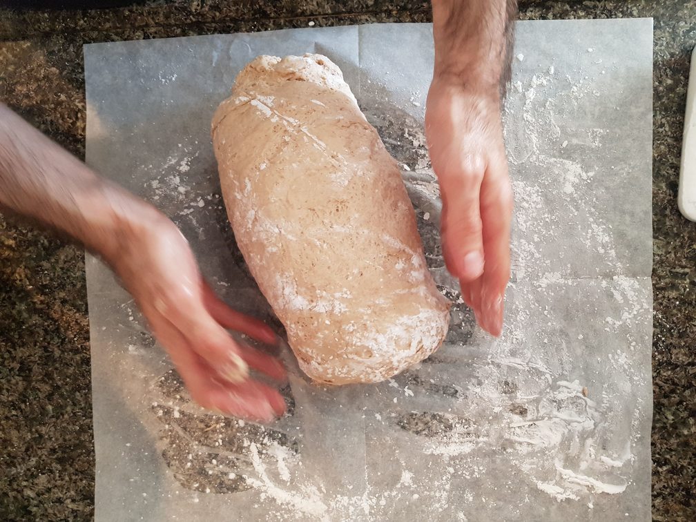 בצק ללחם ללא גלוטן. צילום: דביר בר