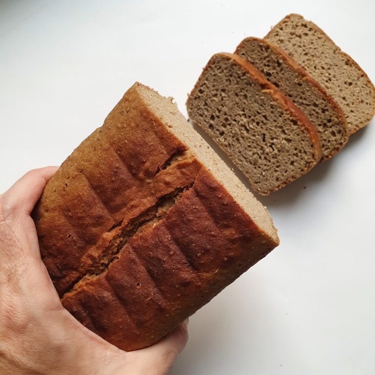 לחם טחינה וטף ללא גלוטן וסוכר. צילום: דביר בר
