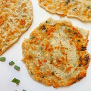 Read more about the article לחם שטוח ממולא גבינות וללא גלוטן